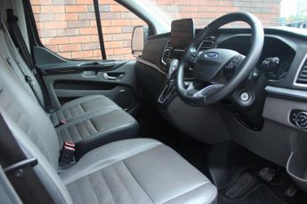 Ford Tourneo Custom 2.0 EcoBlue 130ps L/R 9 Seater Titanium Auto