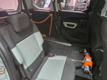 Citroen Berlingo WHEELCHAIR ACCESSIBLE 1.5 BlueHDi 130 Feel M