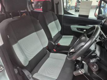 Citroen Berlingo WHEELCHAIR ACCESSIBLE 1.5 BlueHDi 130 Feel M