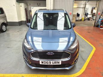 Ford Grand Tourneo Connect WHEELCHAIR ACCESSIBLE 1.5 EcoBlue 120 Titanium 5dr Powershift