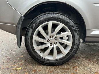 LAND ROVER FREELANDER DIESEL ESTATE 2.2 SD4 SE TECH 5DR Automatic