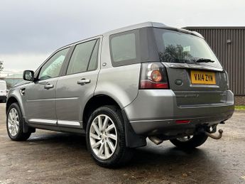 LAND ROVER FREELANDER DIESEL ESTATE 2.2 SD4 SE TECH 5DR Automatic