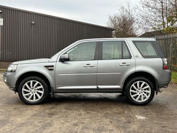 LAND ROVER FREELANDER DIESEL ESTATE 2.2 SD4 SE TECH 5DR Automatic