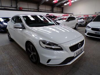 Volvo V40 2.0 T2 R-DESIGN 5DR Manual