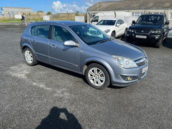 Vauxhall Astra 1.8 DESIGN 5DR Automatic