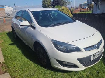 Vauxhall Astra 1.4 EXCITE 5DR Manual