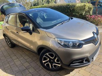 Renault Captur 1.2 DYNAMIQUE MEDIANAV TCE EDC 5DR Semi Automatic