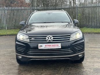 VOLKSWAGEN TOUAREG 3.0 V6 R-LINE TDI BLUEMOTION TECHNOLOGY 5DR Automatic