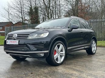 VOLKSWAGEN TOUAREG 3.0 V6 R-LINE TDI BLUEMOTION TECHNOLOGY 5DR Automatic