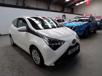 Toyota AYGO 1.0 VVT-I X-PLAY TSS 5DR Manual