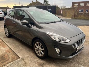 Ford Fiesta 1.1 ZETEC 3DR Manual