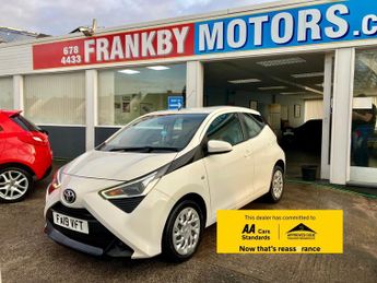 Toyota AYGO 1.0 VVT-I X-PLAY 5DR Manual