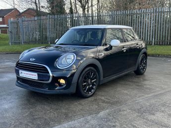 MINI Hatch 1.5 COOPER 5DR Manual