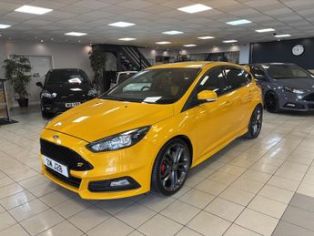 Ford Focus 2.0 ST-2 5DR