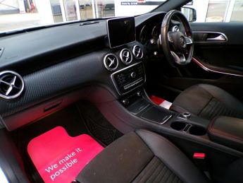 MERCEDES-BENZ A CLASS 2.1 A 220 D AMG LINE PREMIUM 5DR Semi Automatic
