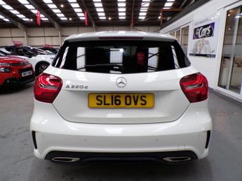 MERCEDES-BENZ A CLASS 2.1 A 220 D AMG LINE PREMIUM 5DR Semi Automatic