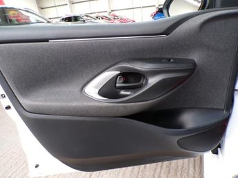 TOYOTA YARIS DESIGN FHEV 1.5 DESIGN FHEV 5DR CVT