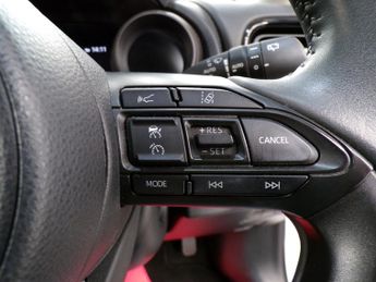 TOYOTA YARIS DESIGN FHEV 1.5 DESIGN FHEV 5DR CVT