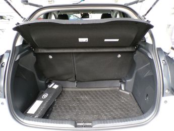 TOYOTA YARIS DESIGN FHEV 1.5 DESIGN FHEV 5DR CVT