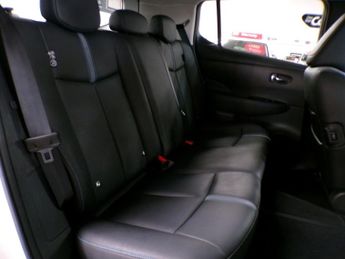 NISSAN LEAF TEKNA 5DR Automatic