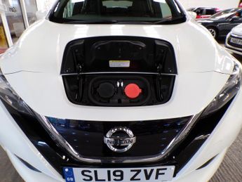 NISSAN LEAF TEKNA 5DR Automatic