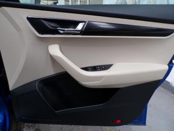 SKODA KAROQ 1.5 SE L TSI DSG 5DR Semi Automatic