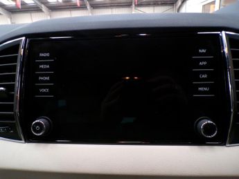 SKODA KAROQ 1.5 SE L TSI DSG 5DR Semi Automatic