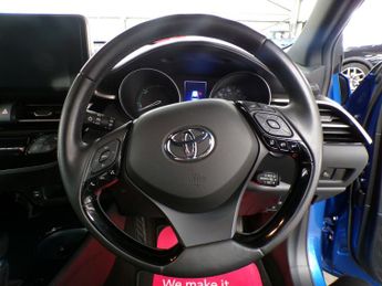 TOYOTA C-HR 1.8 DYNAMIC 5DR CVT