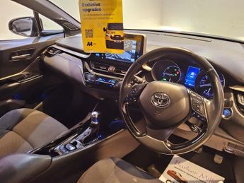 TOYOTA C-HR 1.8 Hybrid Design