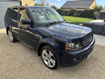 Land Rover Range Rover Sport 3.0 SDV6 HSE BLACK edition 5DR Automatic