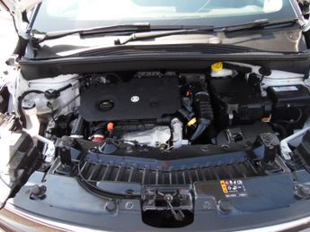 VAUXHALL CROSSLAND 1.5 ELITE EDITION 5DR AUTOMATIC