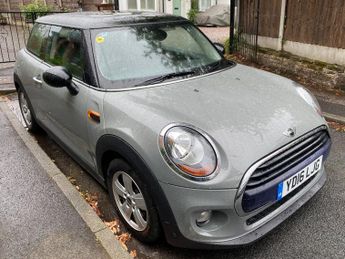 MINI Hatch 1.5 COOPER 3DR Manual