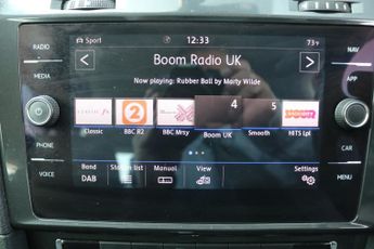 VOLKSWAGEN GOLF SE NAVIGATION TDI BL 1.6 SE NAVIGATION TDI BLUEMOTION TECHNOLOGY DSG 5DR Semi Automat