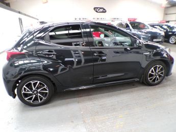 TOYOTA YARIS DESIGN FHEV 1.5 DESIGN FHEV 5DR CVT