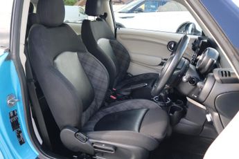 MINI HATCH COOPER D DIESEL HAT 1.5 COOPER D 3DR Automatic