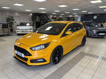 Ford Focus 2.0 ST-2 5DR Manual