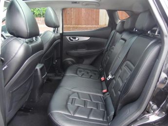 NISSAN QASHQAI 1.3 DIG-T N-MOTION DCT 5DR AUTOMATIC