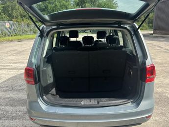 VOLKSWAGEN SHARAN SE TDI DSG 2.0 SE TDI DSG 5DR Semi Automatic