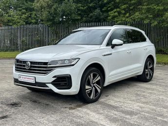 VOLKSWAGEN TOUAREG V6 R-LINE TECH TD 3.0 V6 R-LINE TECH TDI 5DR Automatic