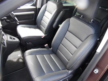 PEUGEOT TRAVELLER BUSINESS VIP 5DR AUTOMATIC