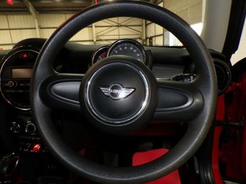 MINI HATCH COOPER D 1.5 COOPER D 3DR Automatic