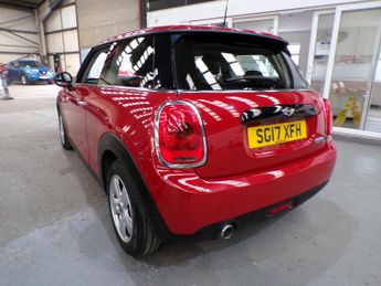 MINI HATCH COOPER D 1.5 COOPER D 3DR Automatic