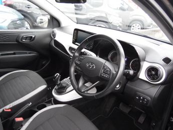 HYUNDAI I10 1.0 MPI PREMIUM 5DR AUTOMATIC