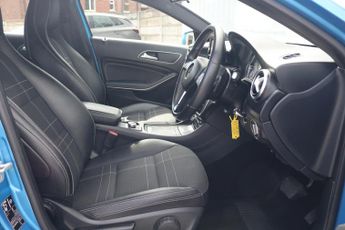MERCEDES-BENZ A-CLASS A180 CDI BLUEEFFI 1.5 A180 CDI BLUEEFFICIENCY SPORT 5DR Semi Automatic