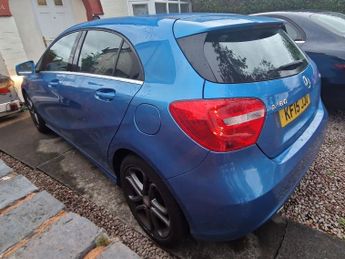 MERCEDES-BENZ A-CLASS A180 CDI BLUEEFFI 1.5 A180 CDI BLUEEFFICIENCY SPORT 5DR Semi Automatic