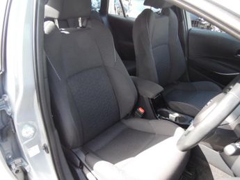 TOYOTA COROLLA 1.8 ICON 5DR CVT