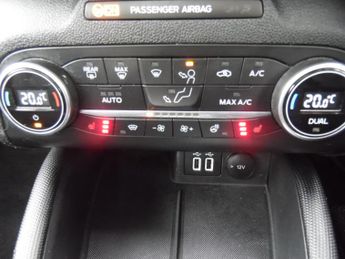 FORD FOCUS 1.0 X 5DR AUTOMATIC