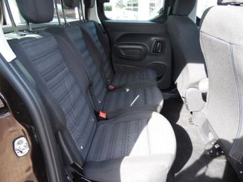 VAUXHALL COMBO LIFE 1.2 ENERGY S/S 5DR AUTOMATIC