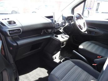 VAUXHALL COMBO LIFE ENERGY S/S 1.2 ENERGY S/S 5DR Automatic