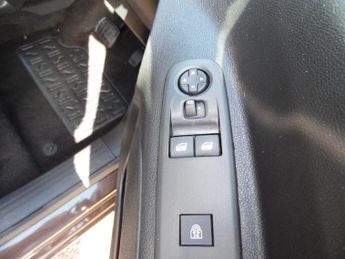 VAUXHALL COMBO LIFE 1.2 ENERGY S/S 5DR AUTOMATIC
